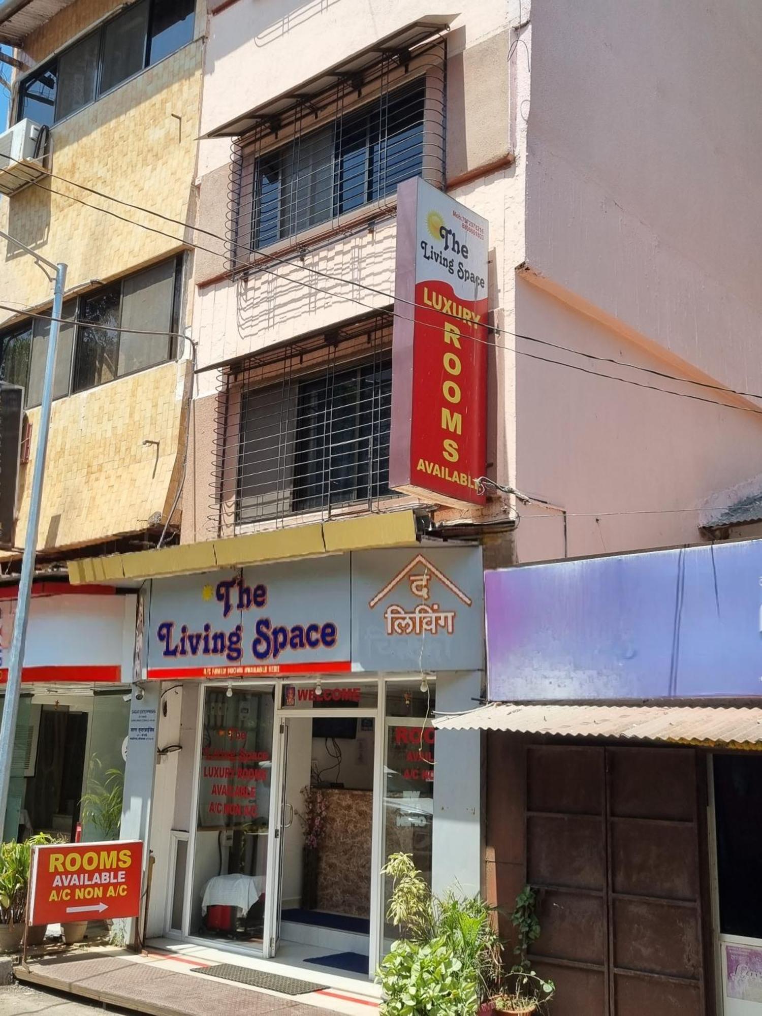 The Living Space 로나발라 외부 사진