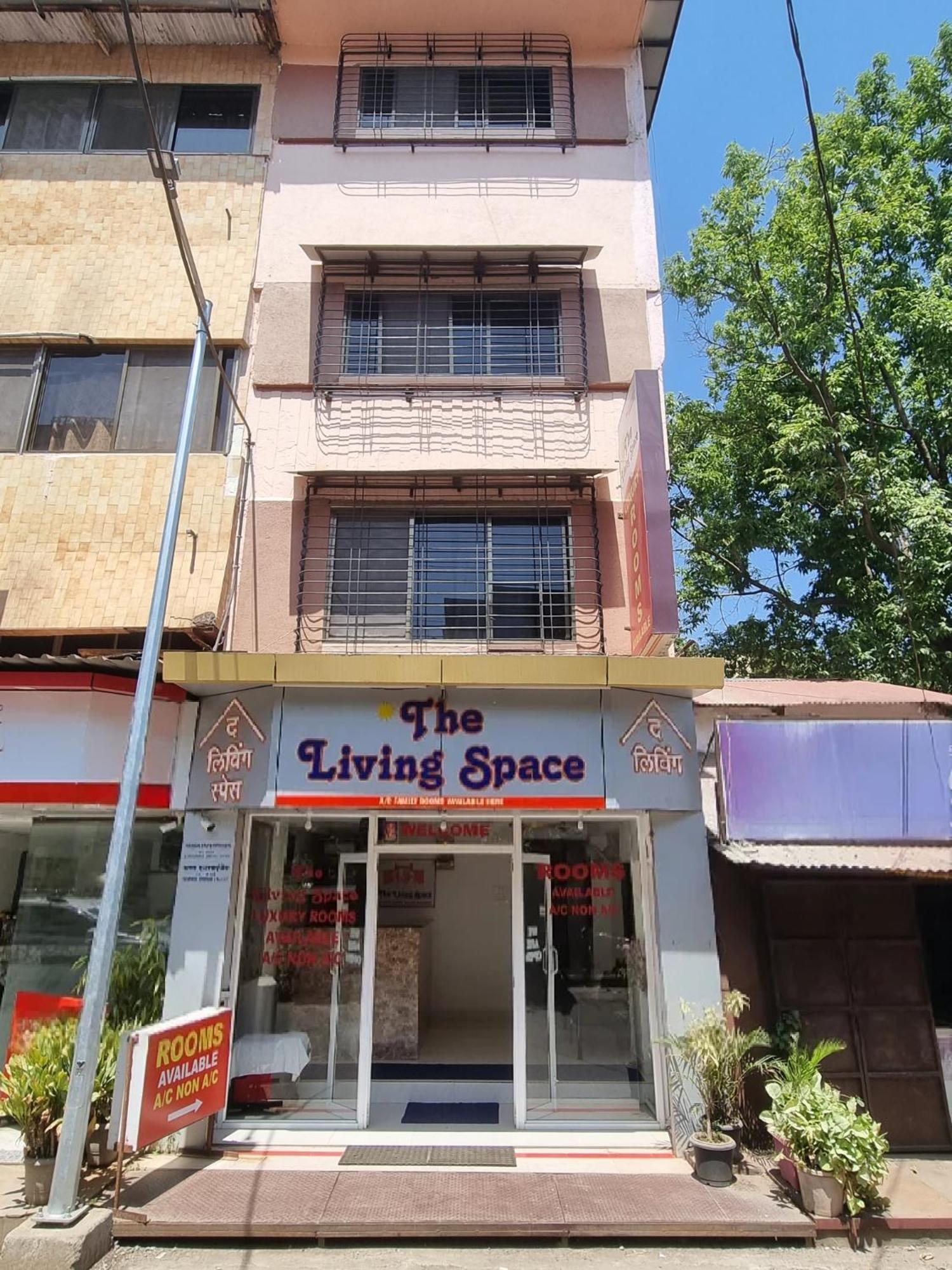 The Living Space 로나발라 외부 사진